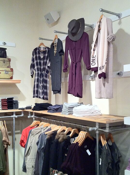 Boutique wall fixture