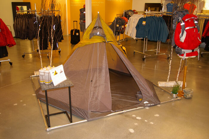 Outdoor gear display